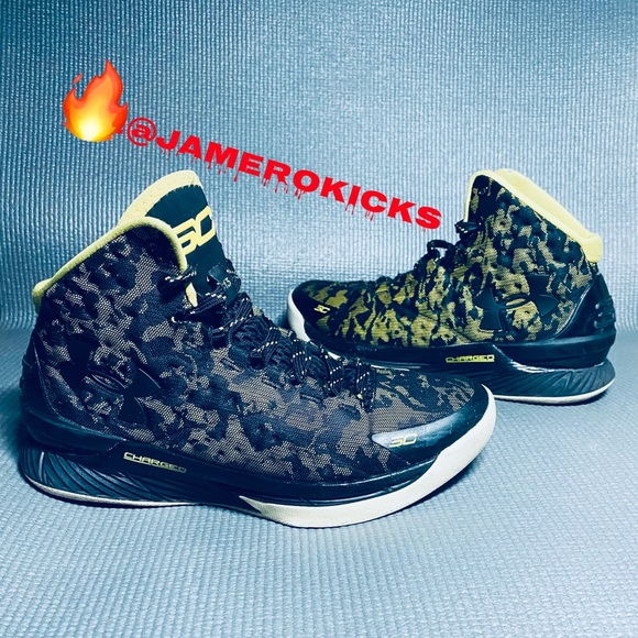 UA Curry 1 Away - Picture 1 of 4